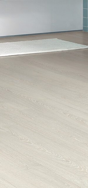 Ламінат Quick-Step Impressive Ultra IMU3559 Дуб патіна класичний світлий