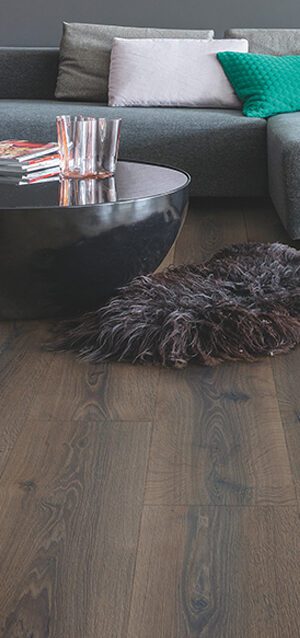 Ламінат Quick-Step Majestic MJ3553 Дуб пустельний, темно-коричневий, шліфованний